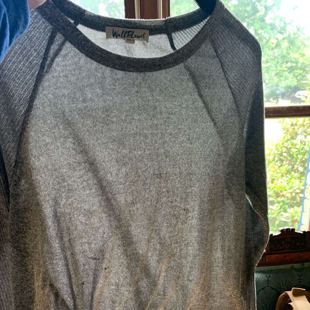 Long sleeve gray sweater